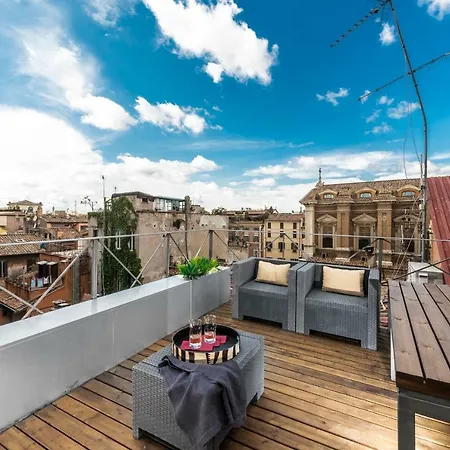 Apartment Two Bedrooms With Solarium With View On San Peter Church And Sant'angelo Castle *