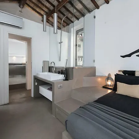 Apartment Two Bedrooms With Solarium With View On San Peter Church And Sant'angelo Castle Rom