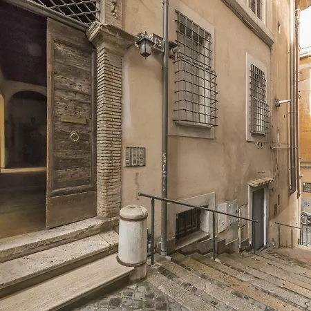 Two Bedrooms With Solarium With View On San Peter Church And Sant'angelo Castle Apartment *